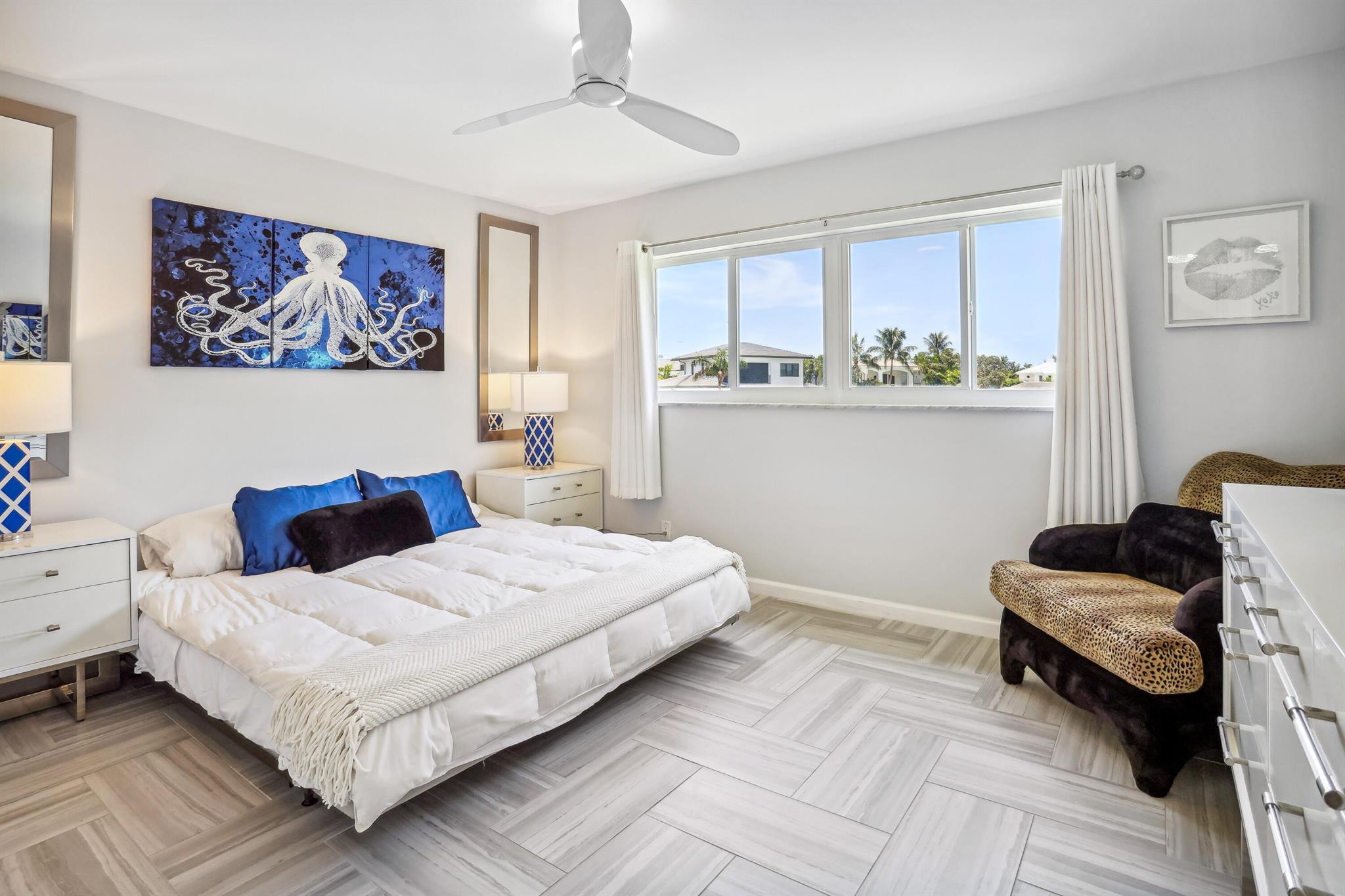 698 NE Spanish River Boulevard Unit: 24