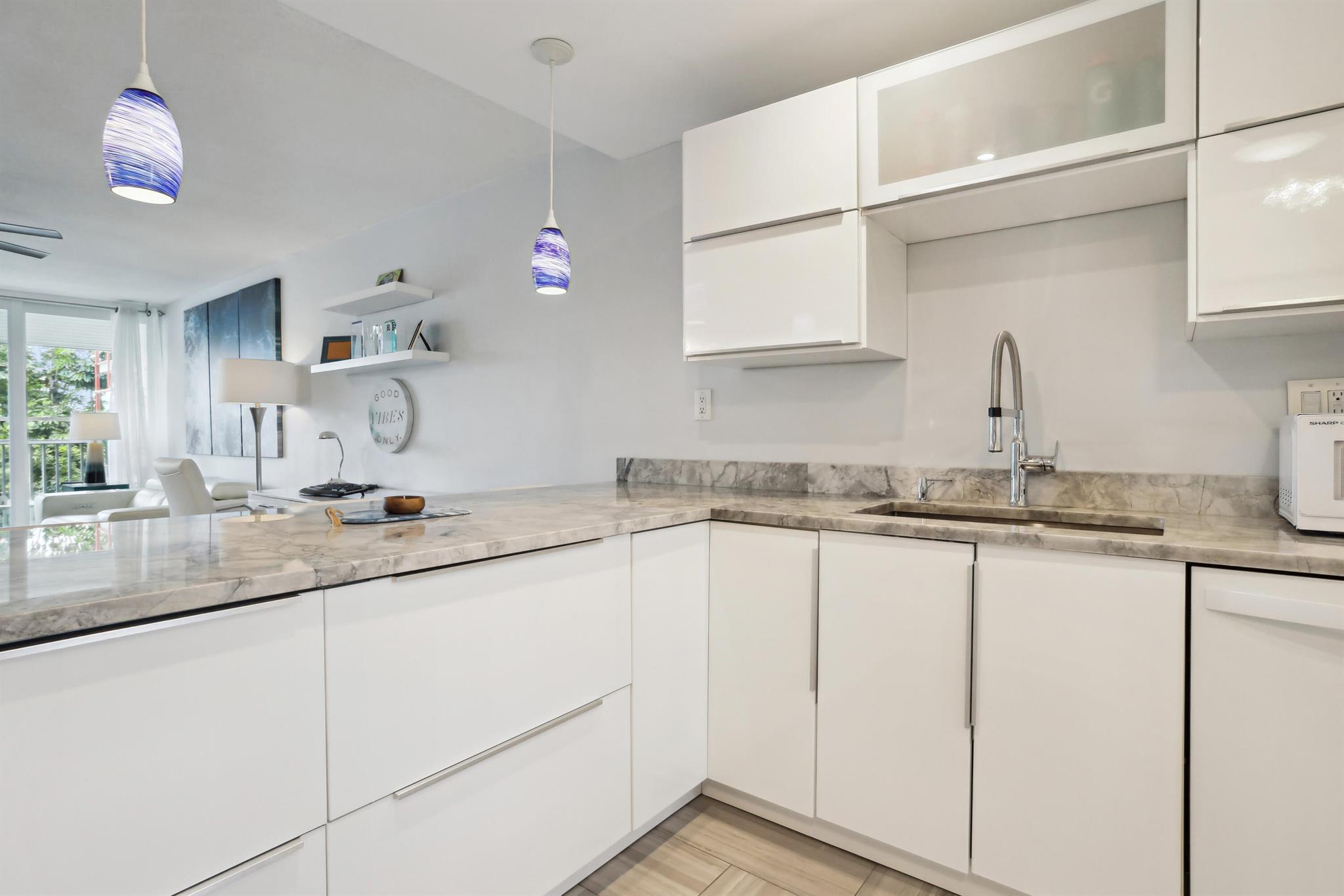 698 NE Spanish River Boulevard Unit: 24