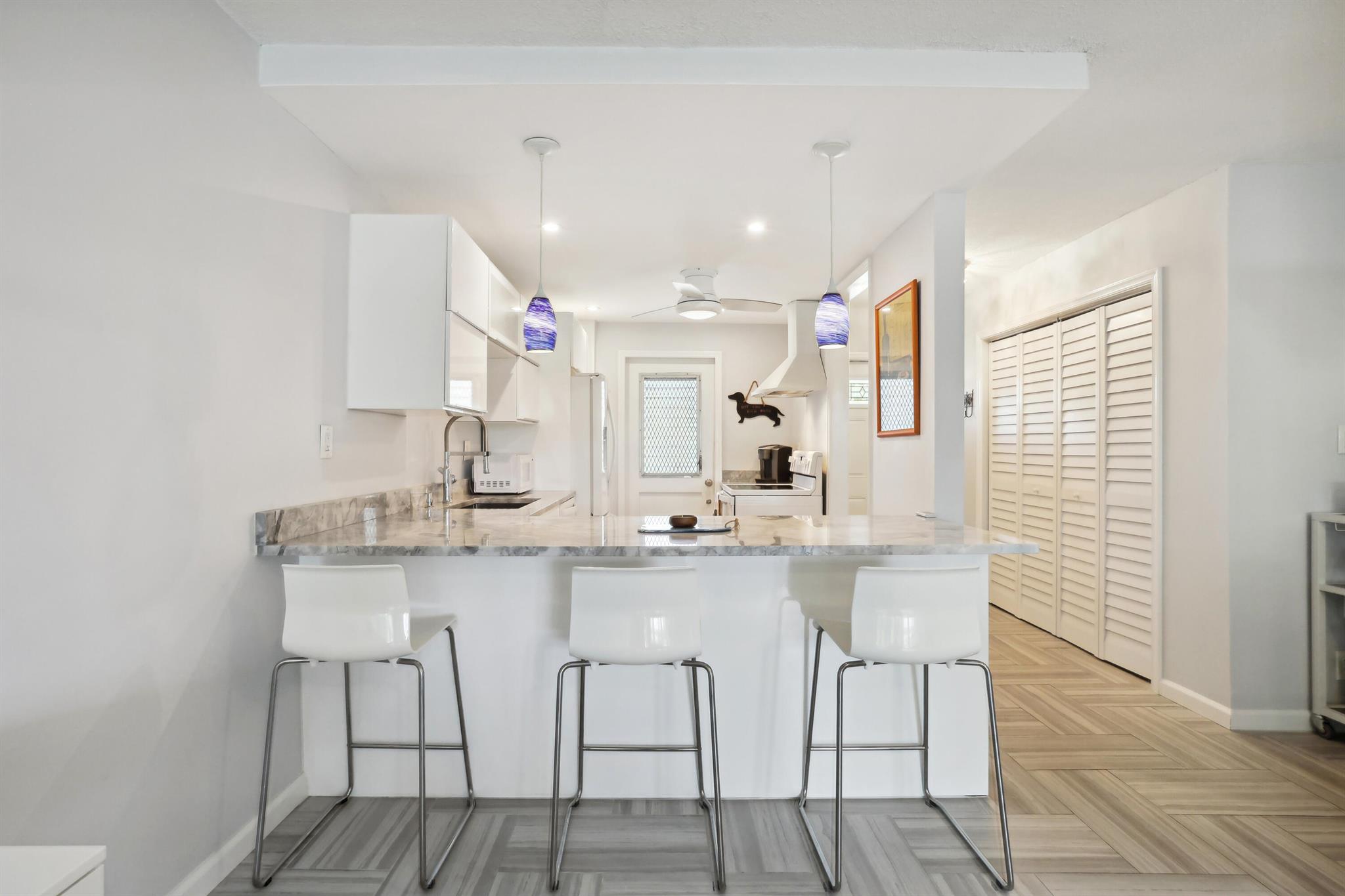 698 NE Spanish River Boulevard Unit: 24