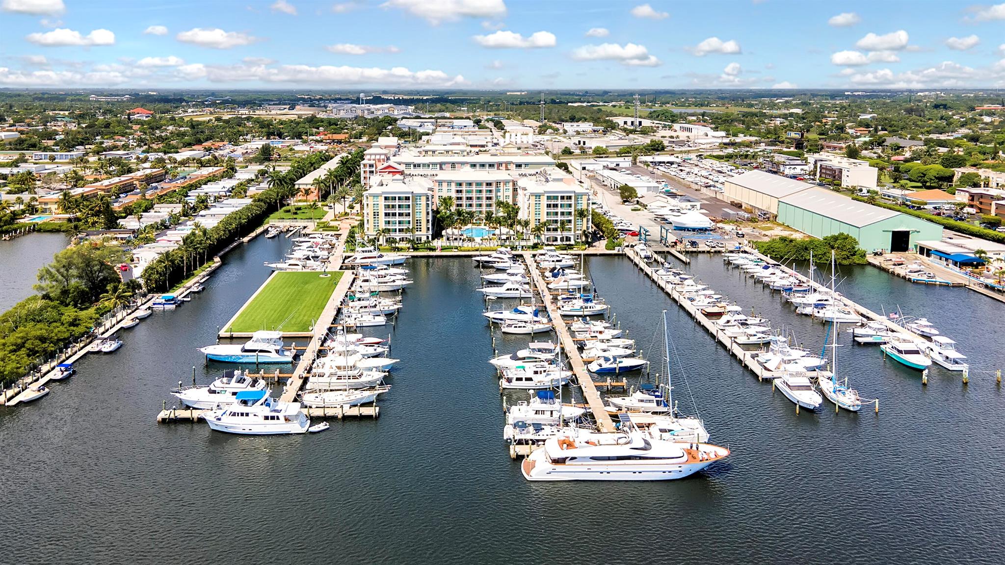 806 E Windward Way Unit: 217