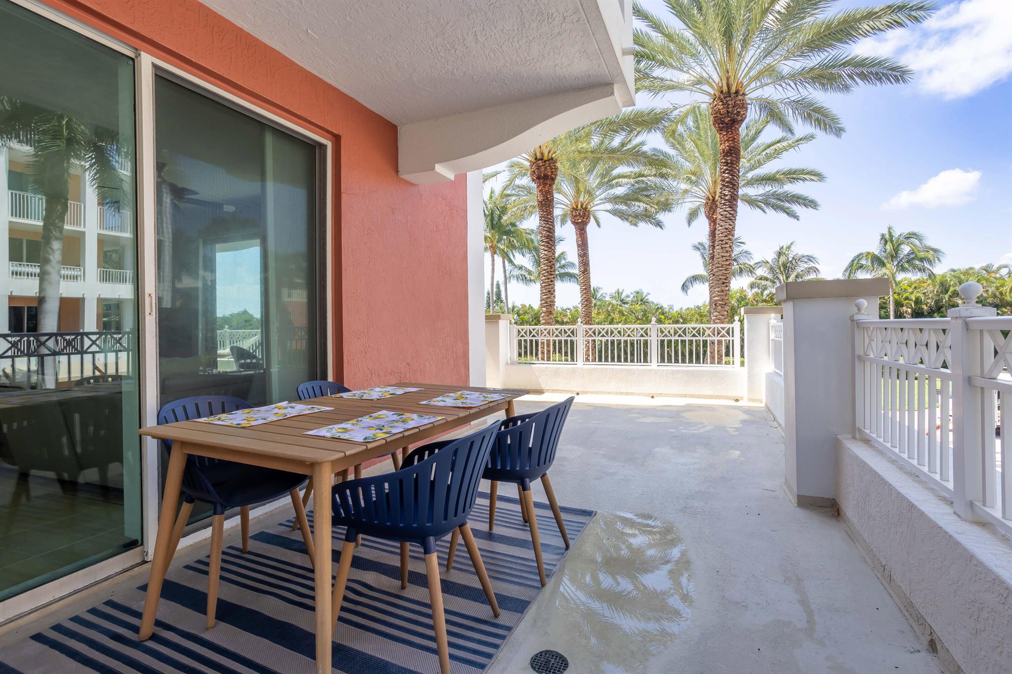 806 E Windward Way Unit: 217
