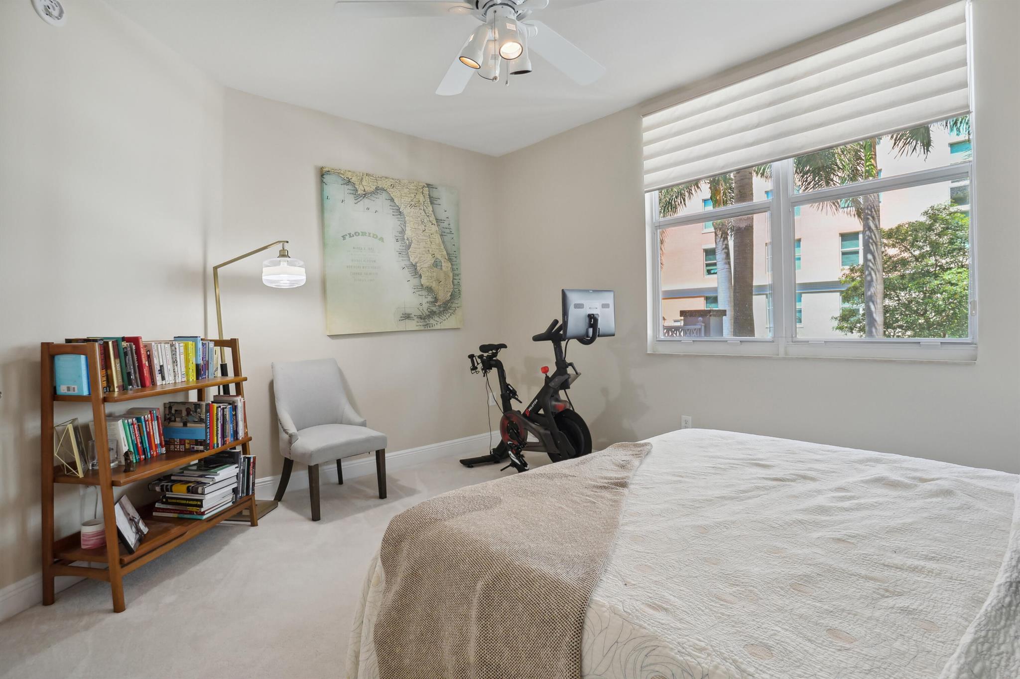 806 E Windward Way Unit: 217