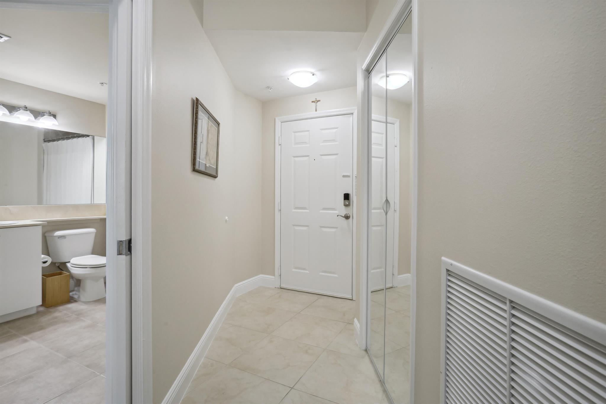 806 E Windward Way Unit: 217