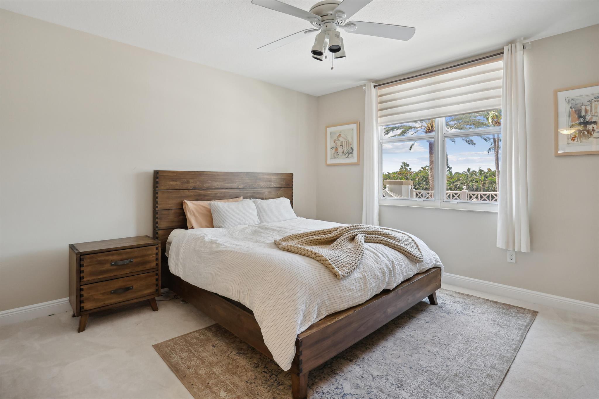 806 E Windward Way Unit: 217