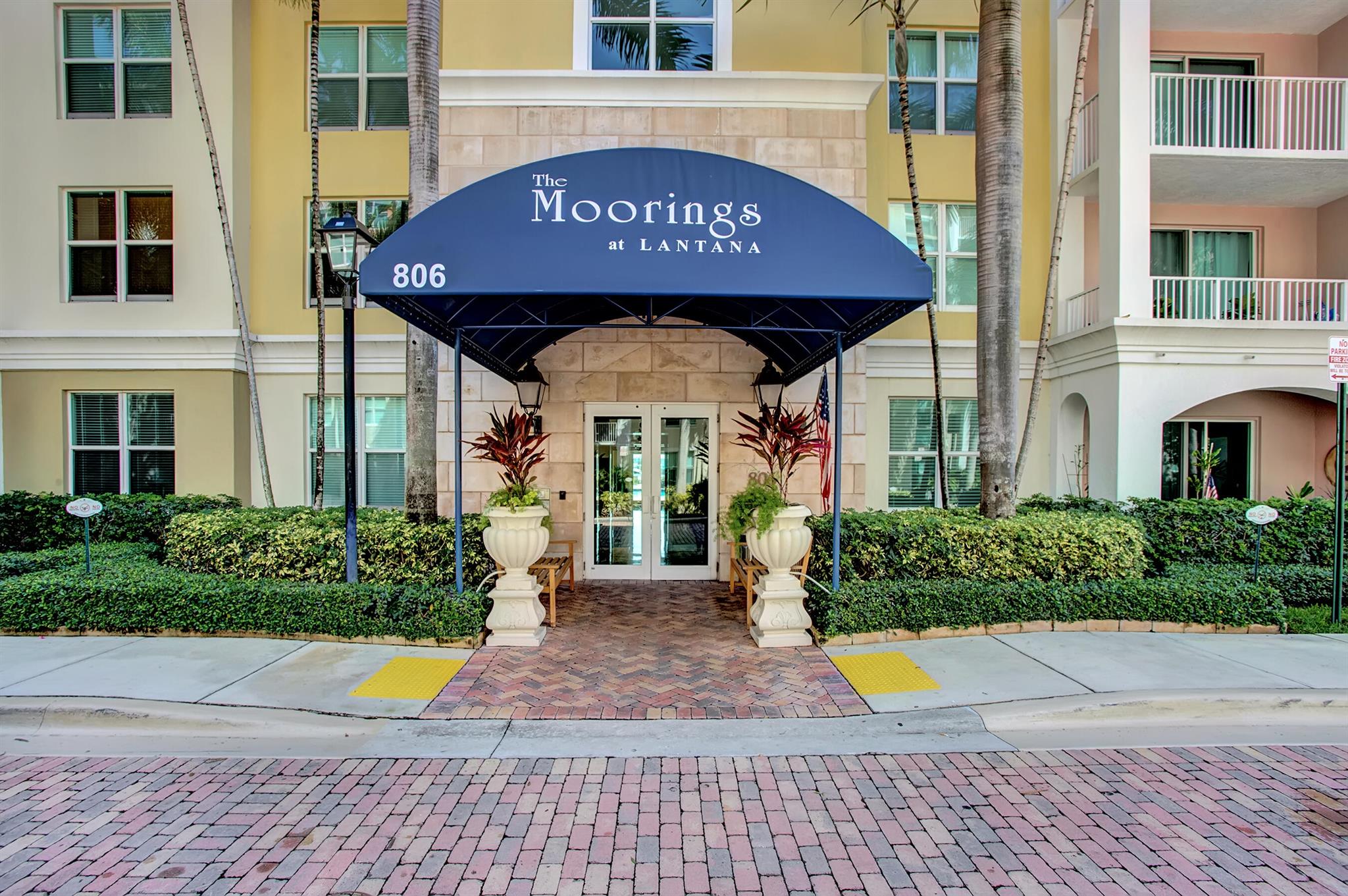 806 E Windward Way Unit: 217