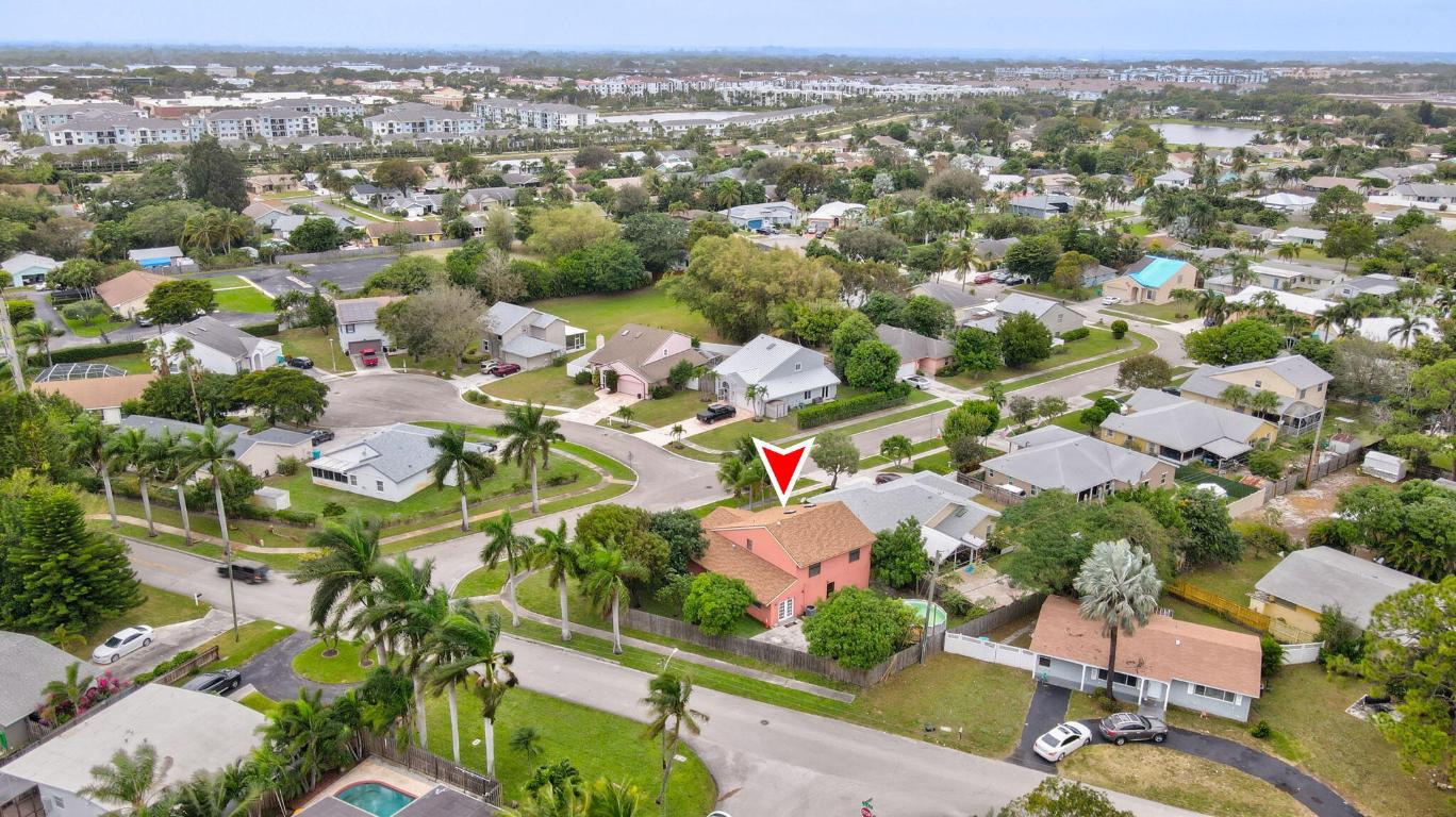 580 NW 9th Court
