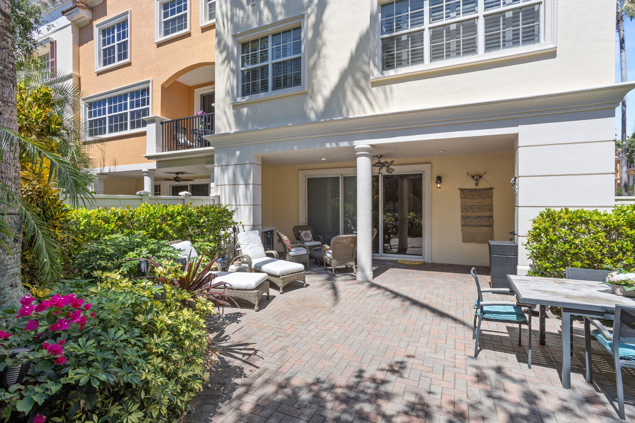 5550 NE Trieste Terrace