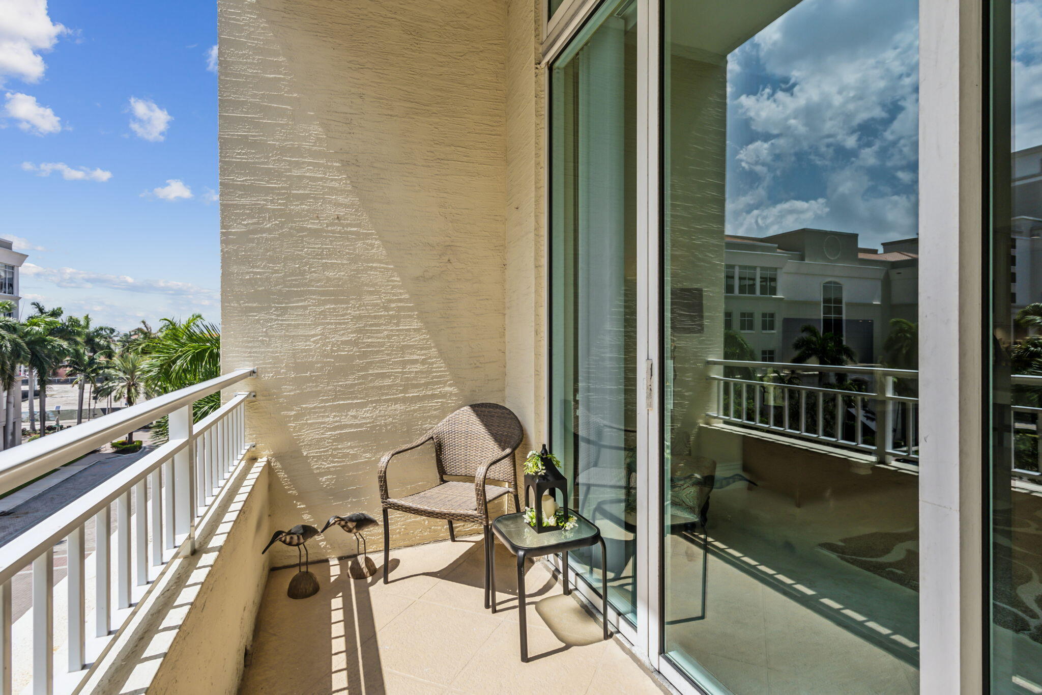 99 SE Mizner Boulevard 547
