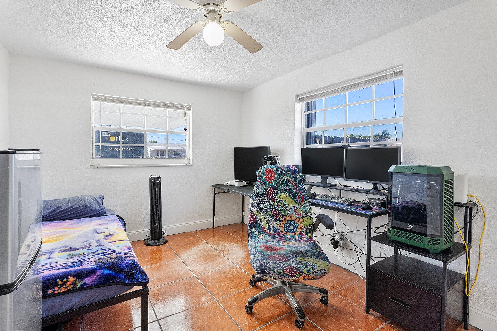307 NW 4th Place