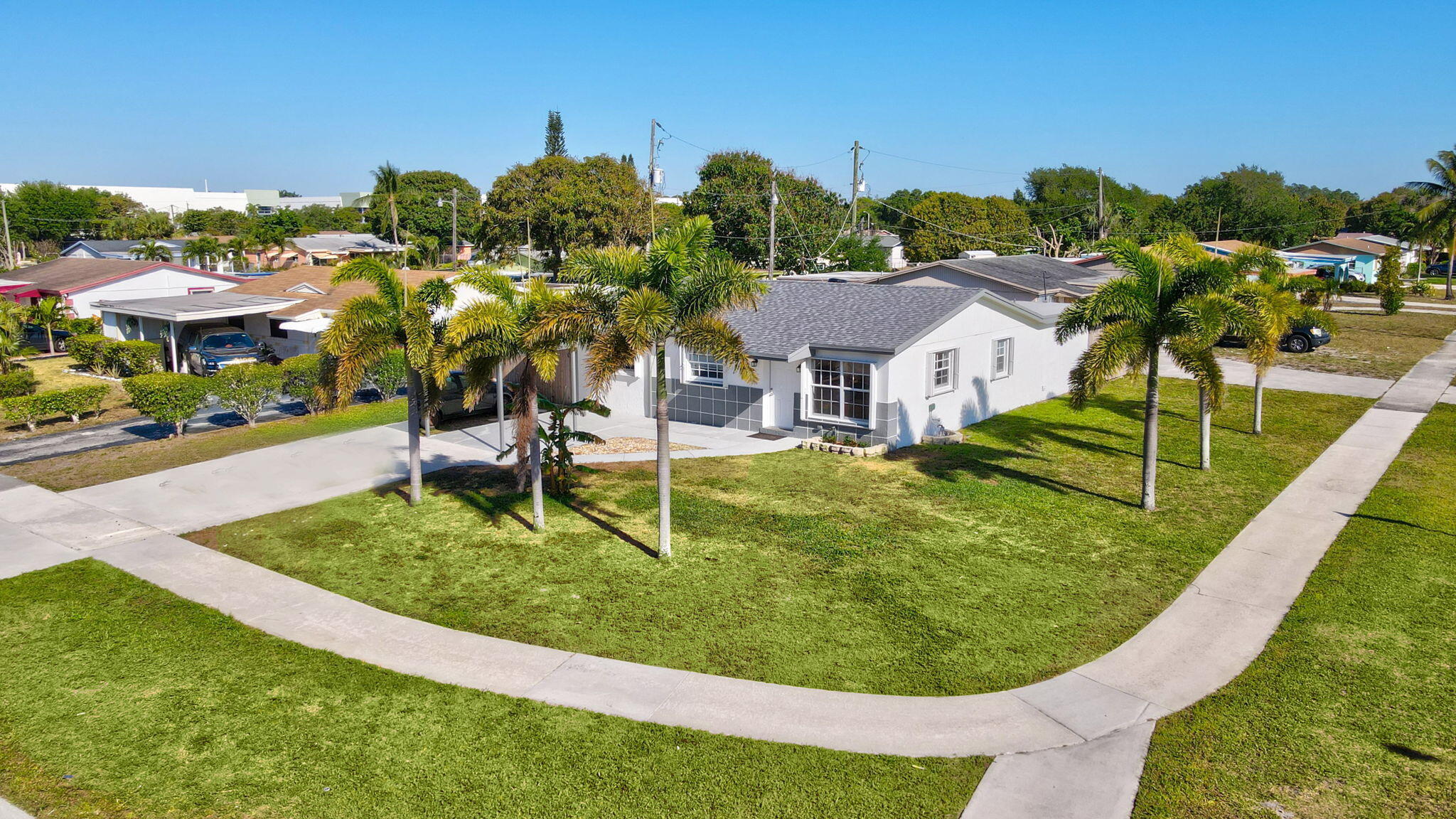 307 NW 4th Place