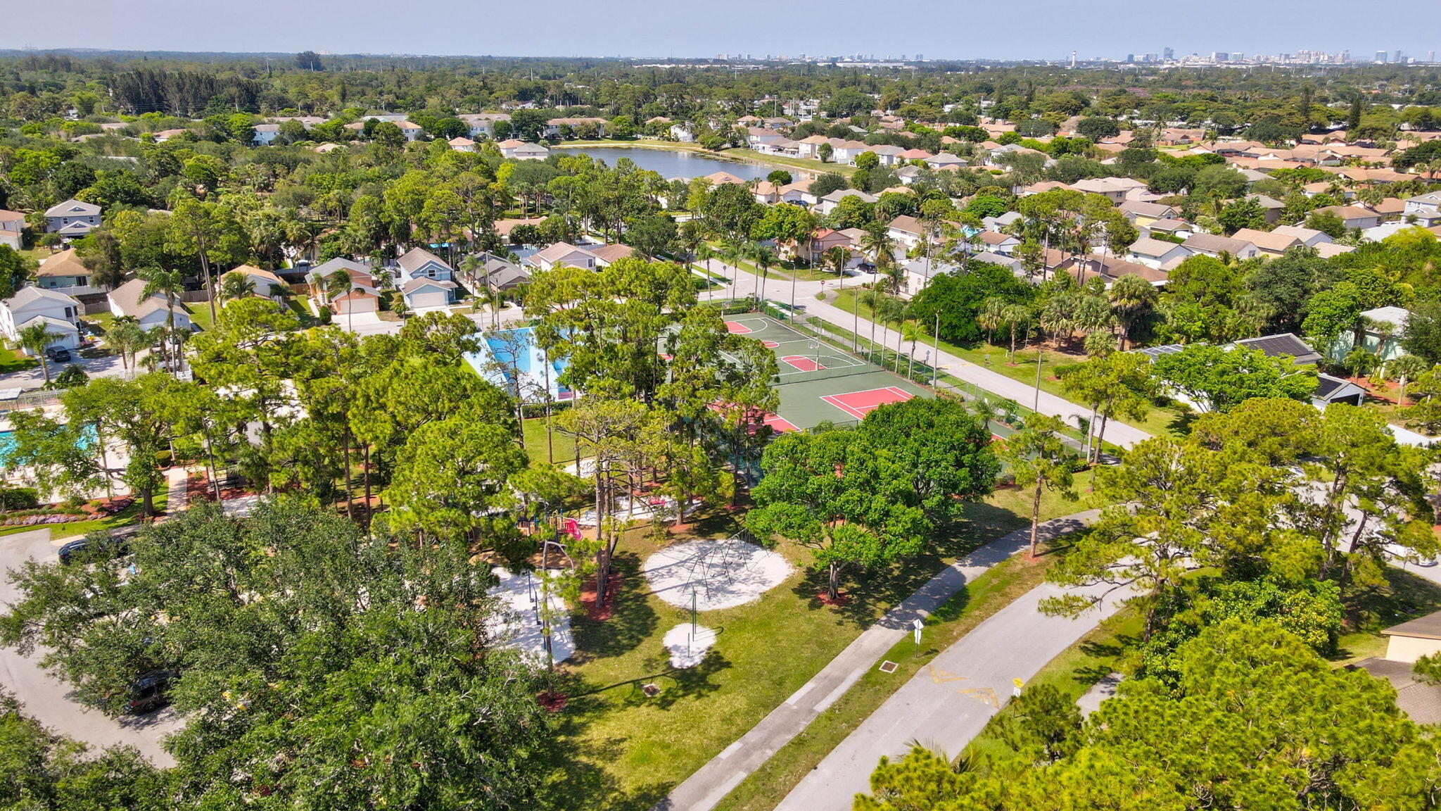 1413 Amaryllis Lane