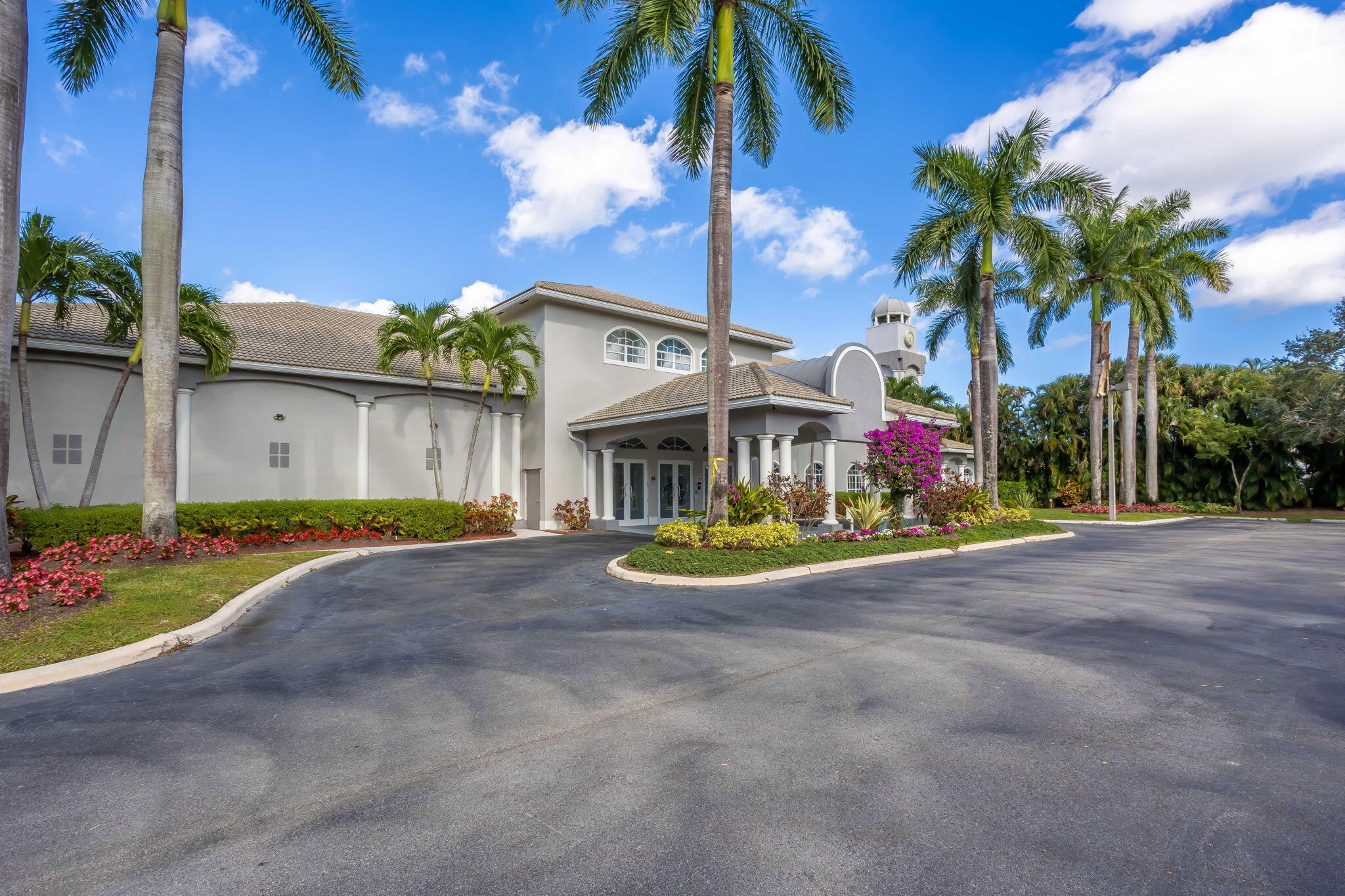 5779 Island Reach Lane
