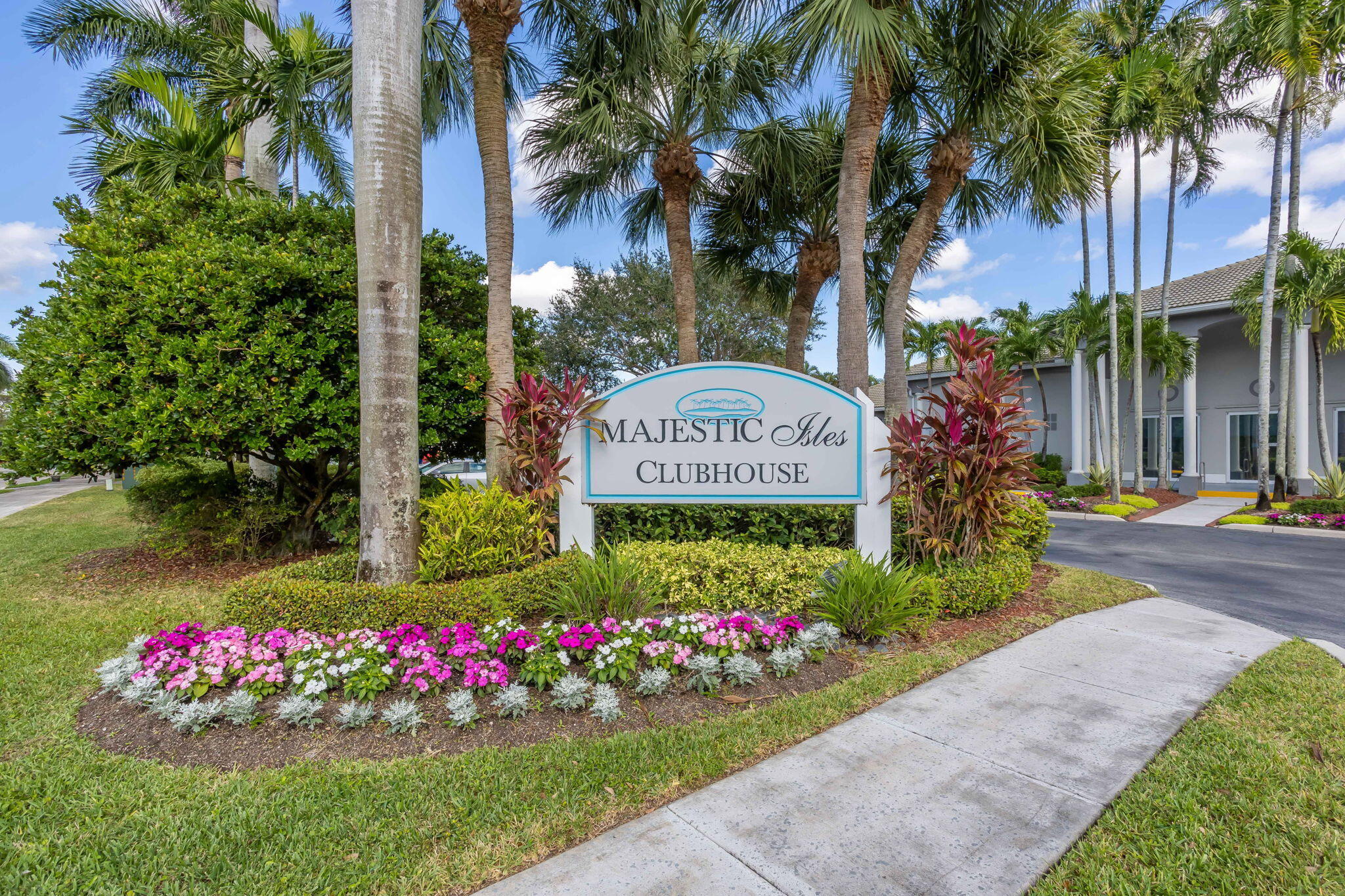 5779 Island Reach Lane