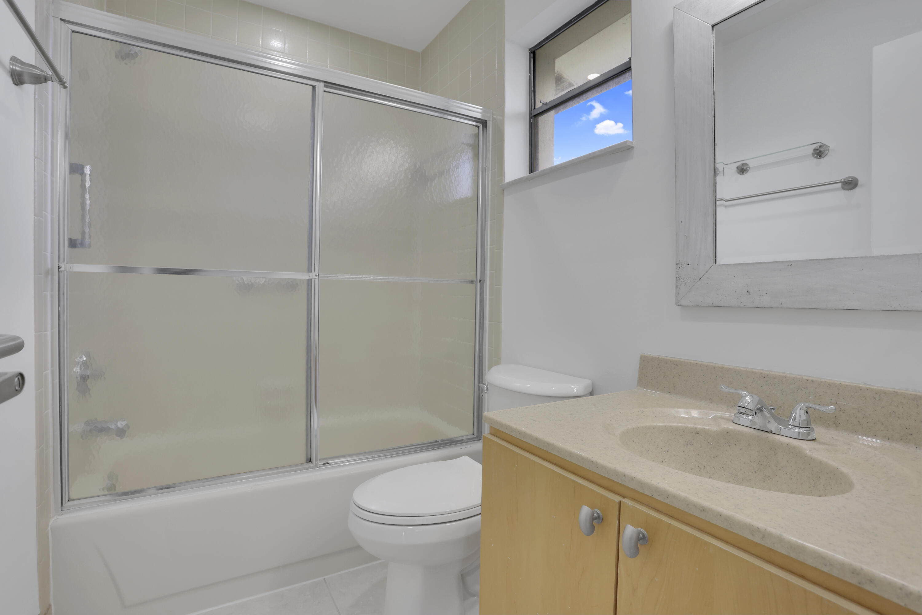 315 NW 36th Avenue