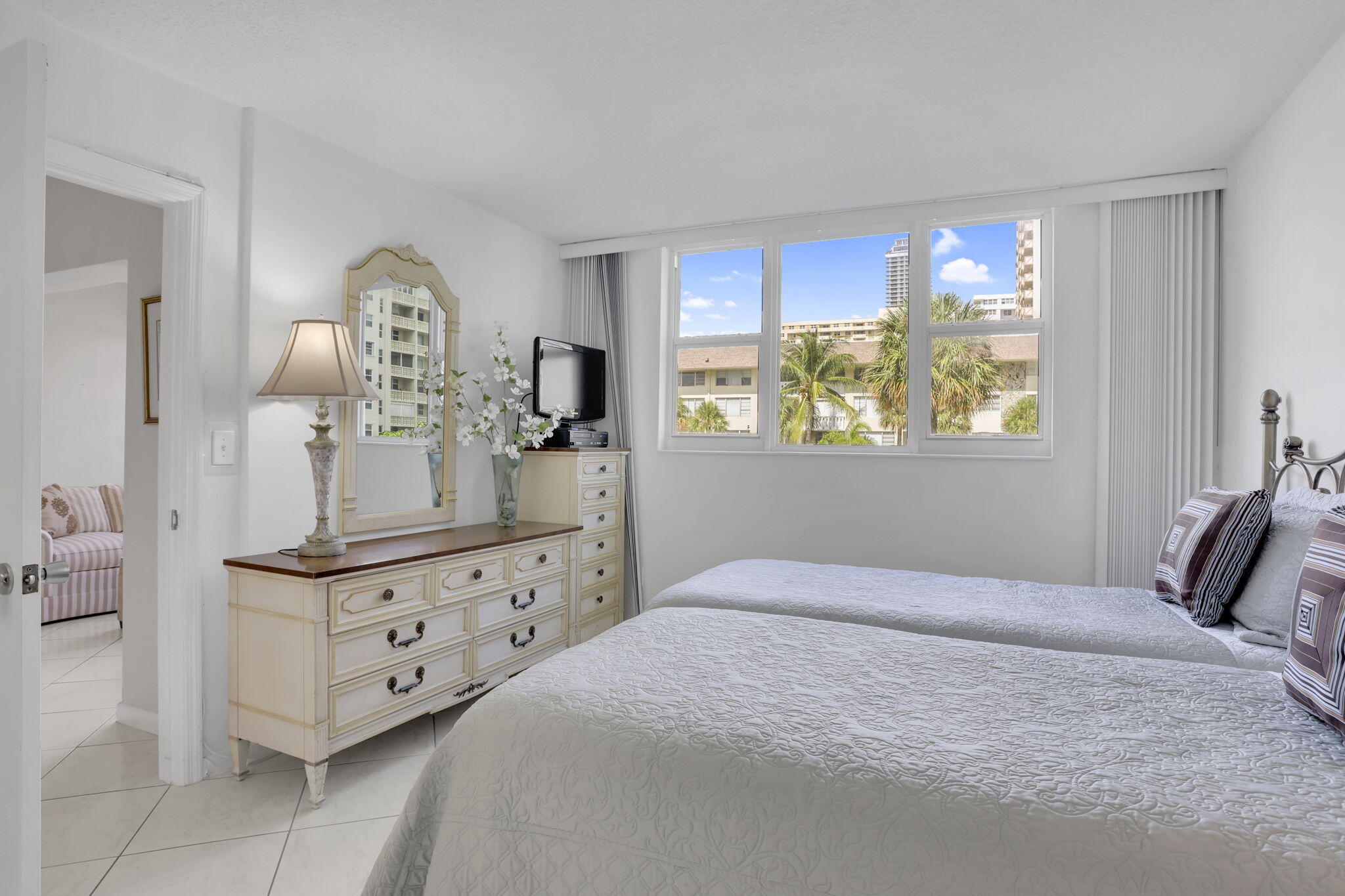 1891 S Ocean Drive 202