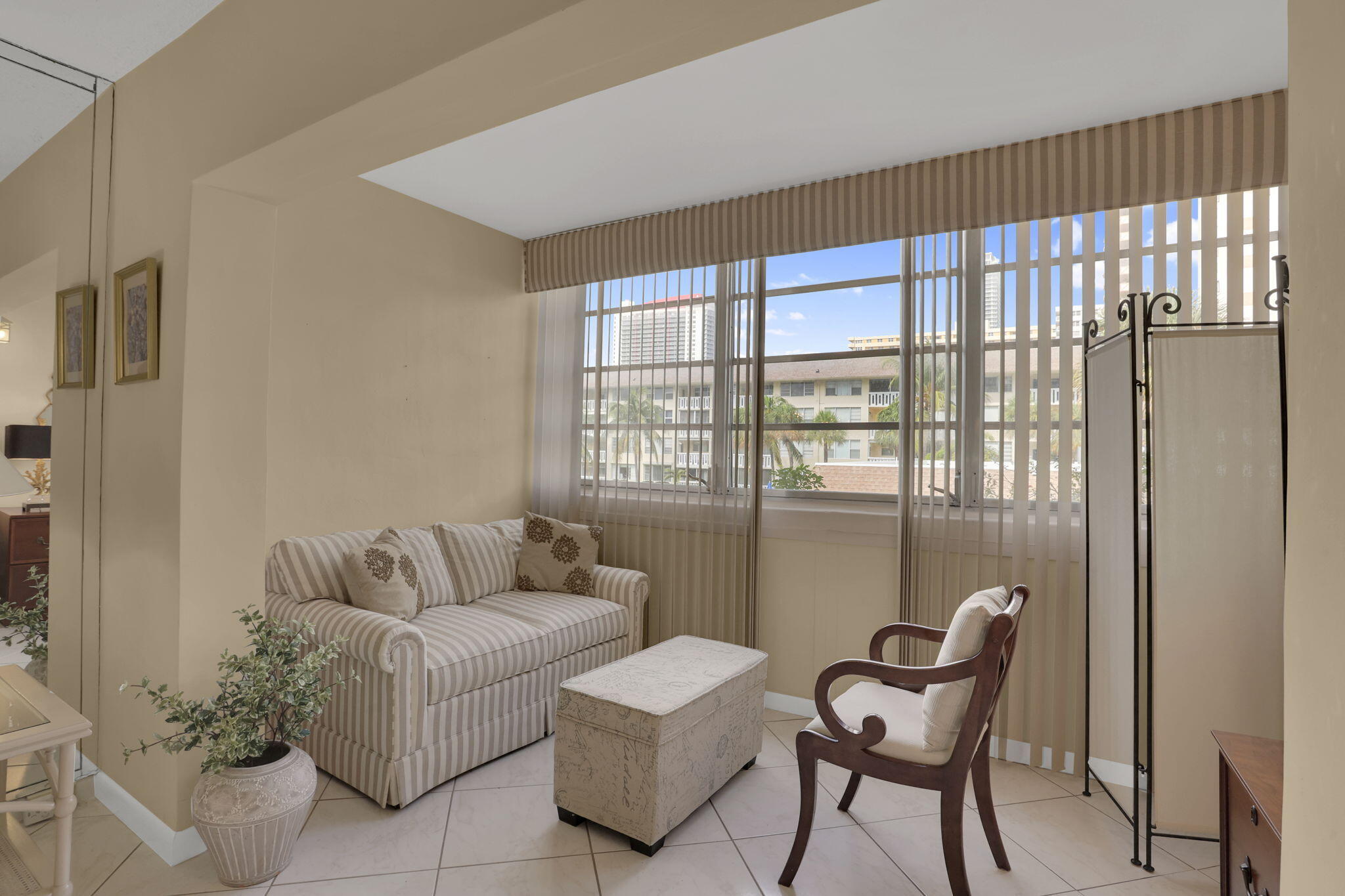 1891 S Ocean Drive 202