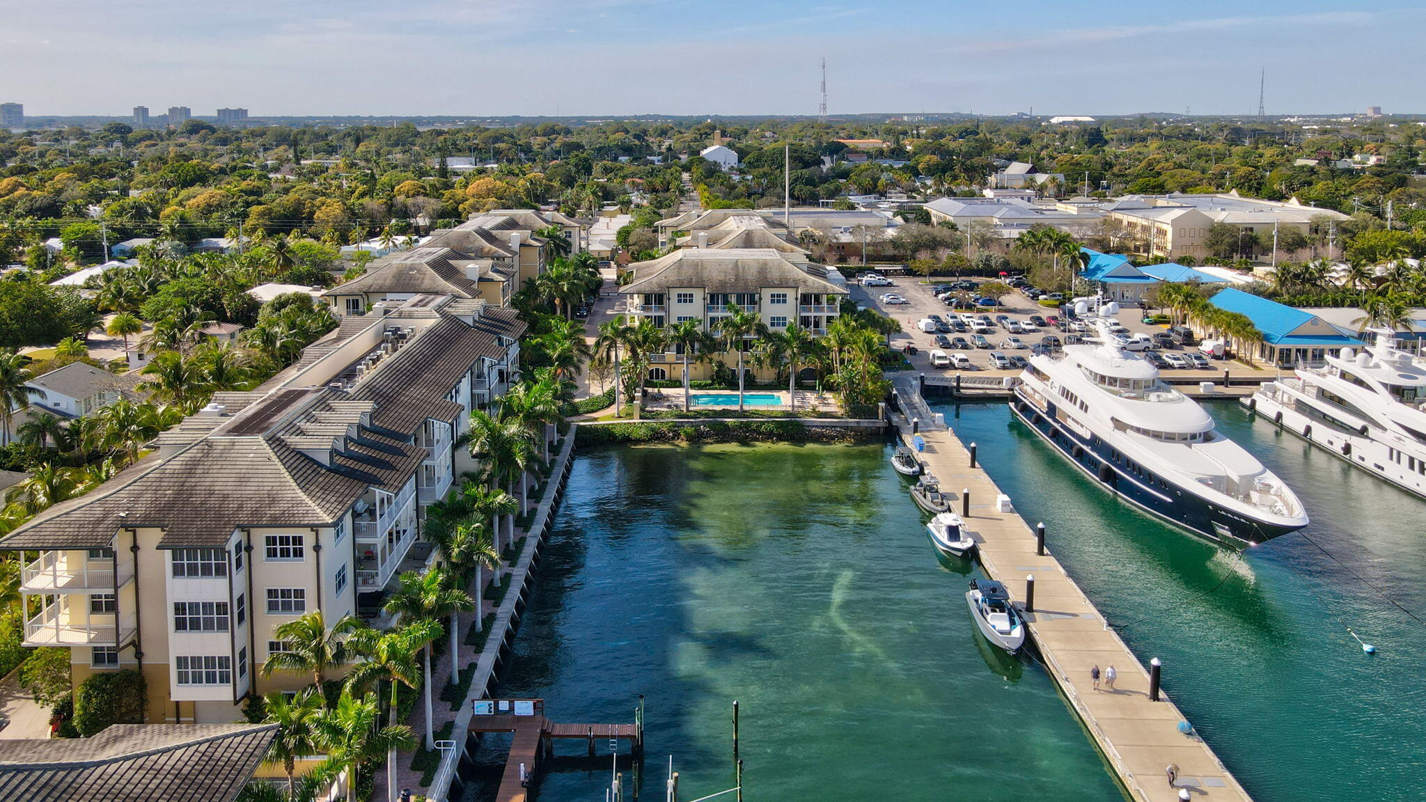 3960 N Flagler Drive 402