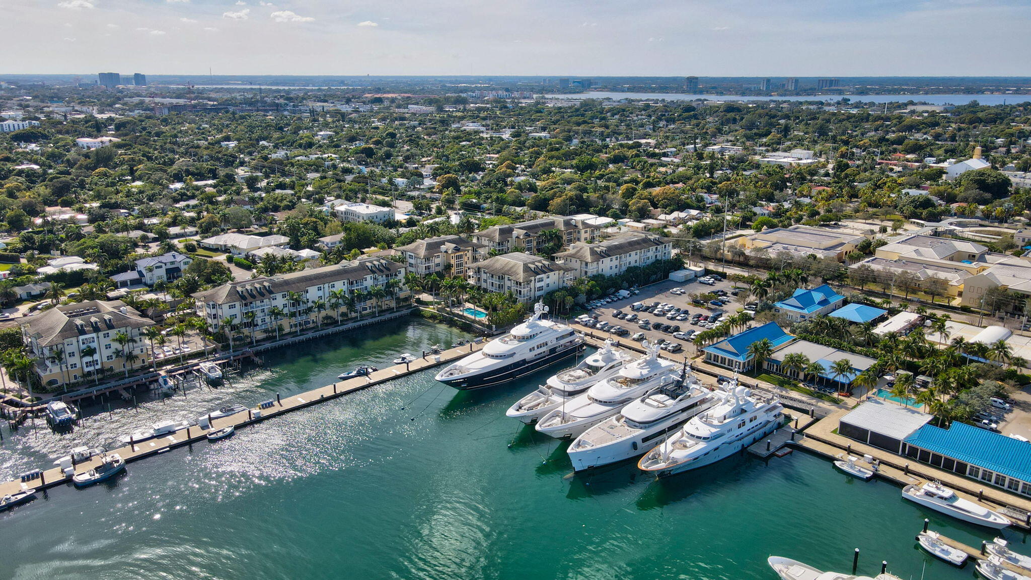 3960 N Flagler Drive 402