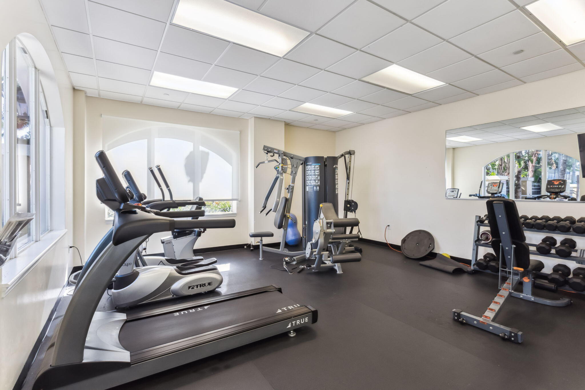 3960 N Flagler Drive 402