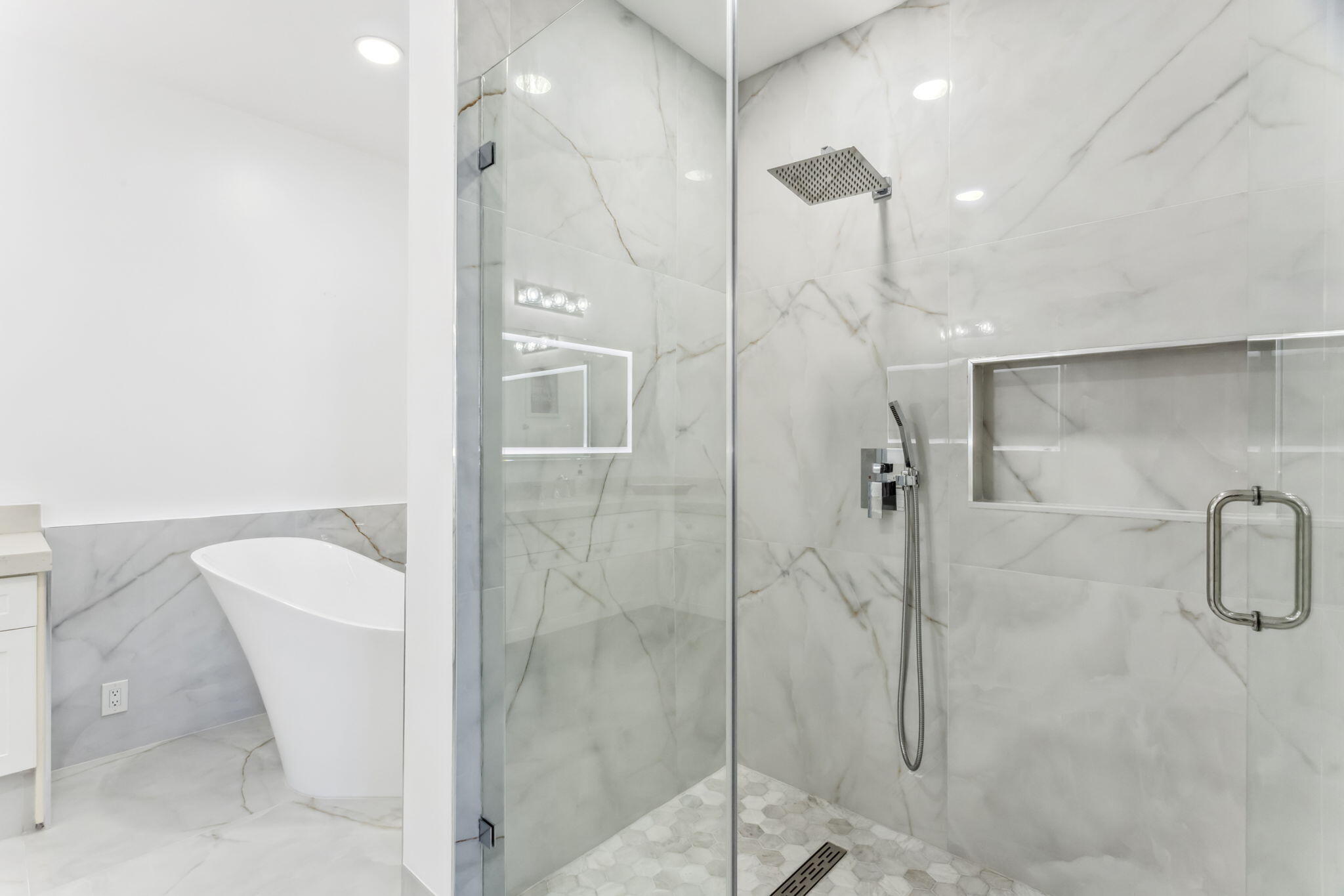 3960 N Flagler Drive 402