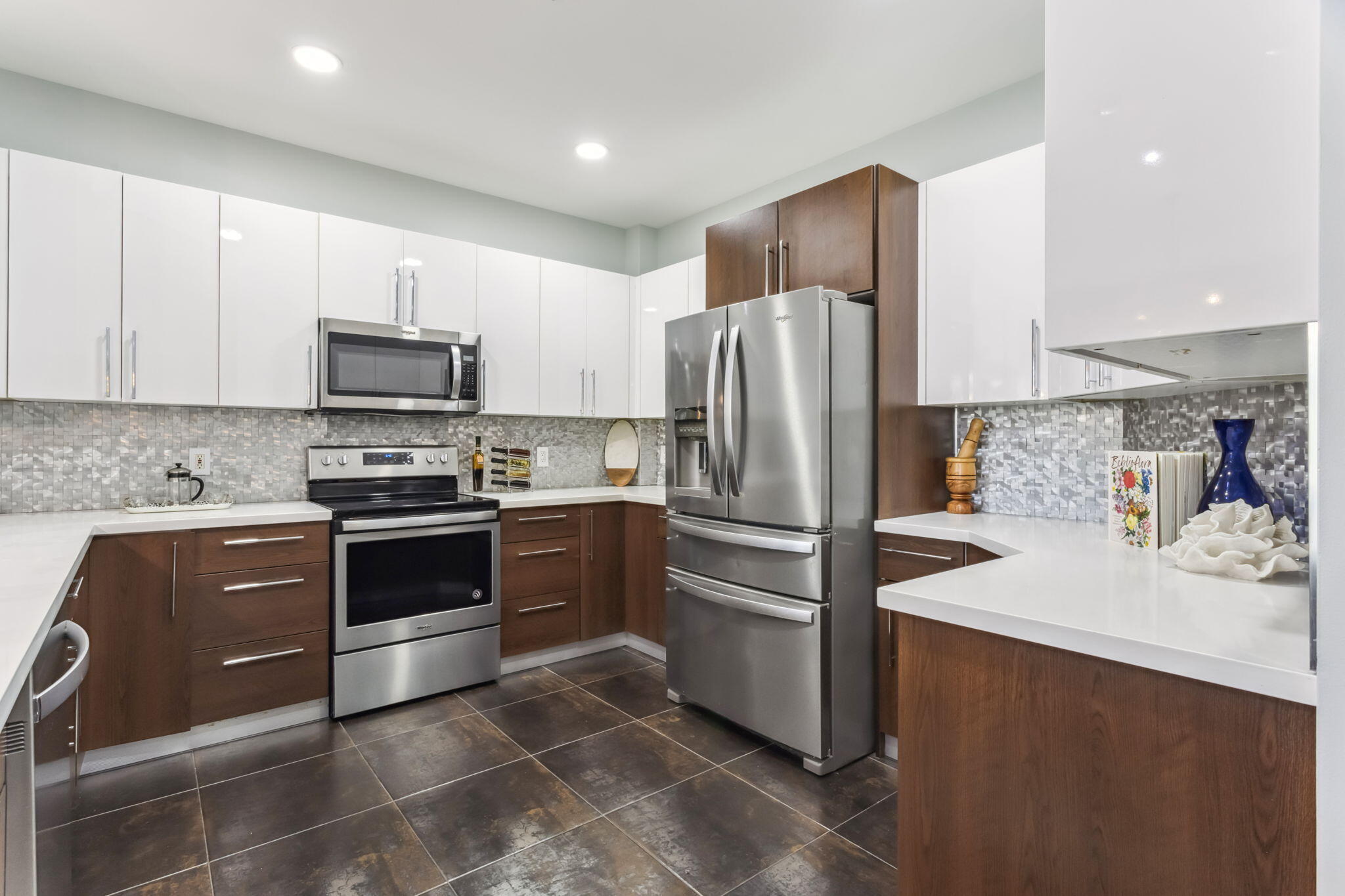 3960 N Flagler Drive 402