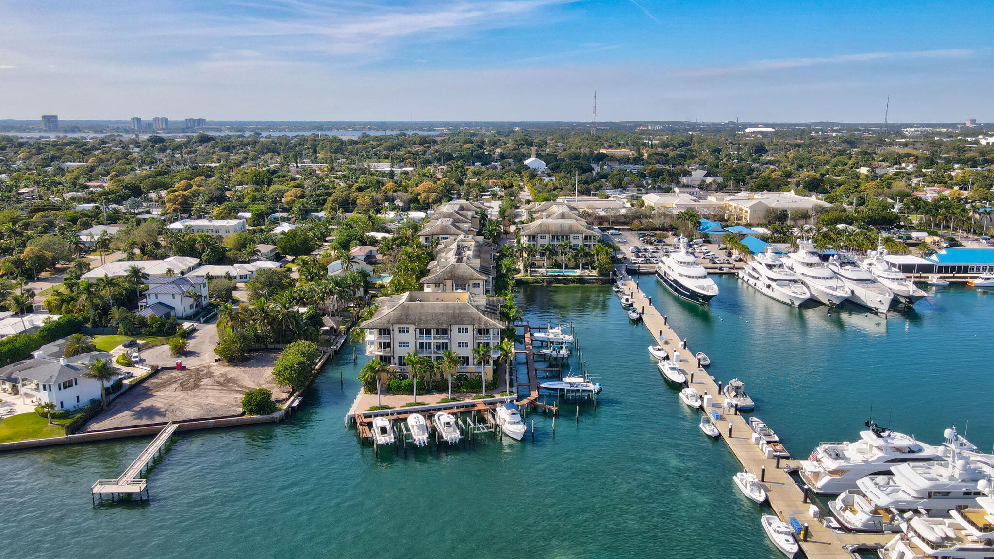 3960 N Flagler Drive 402