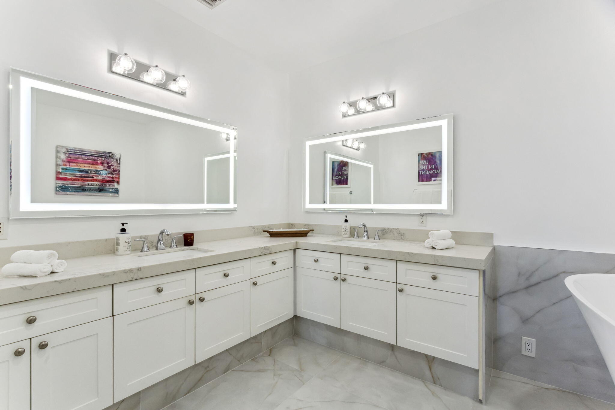 3960 N Flagler Drive 402