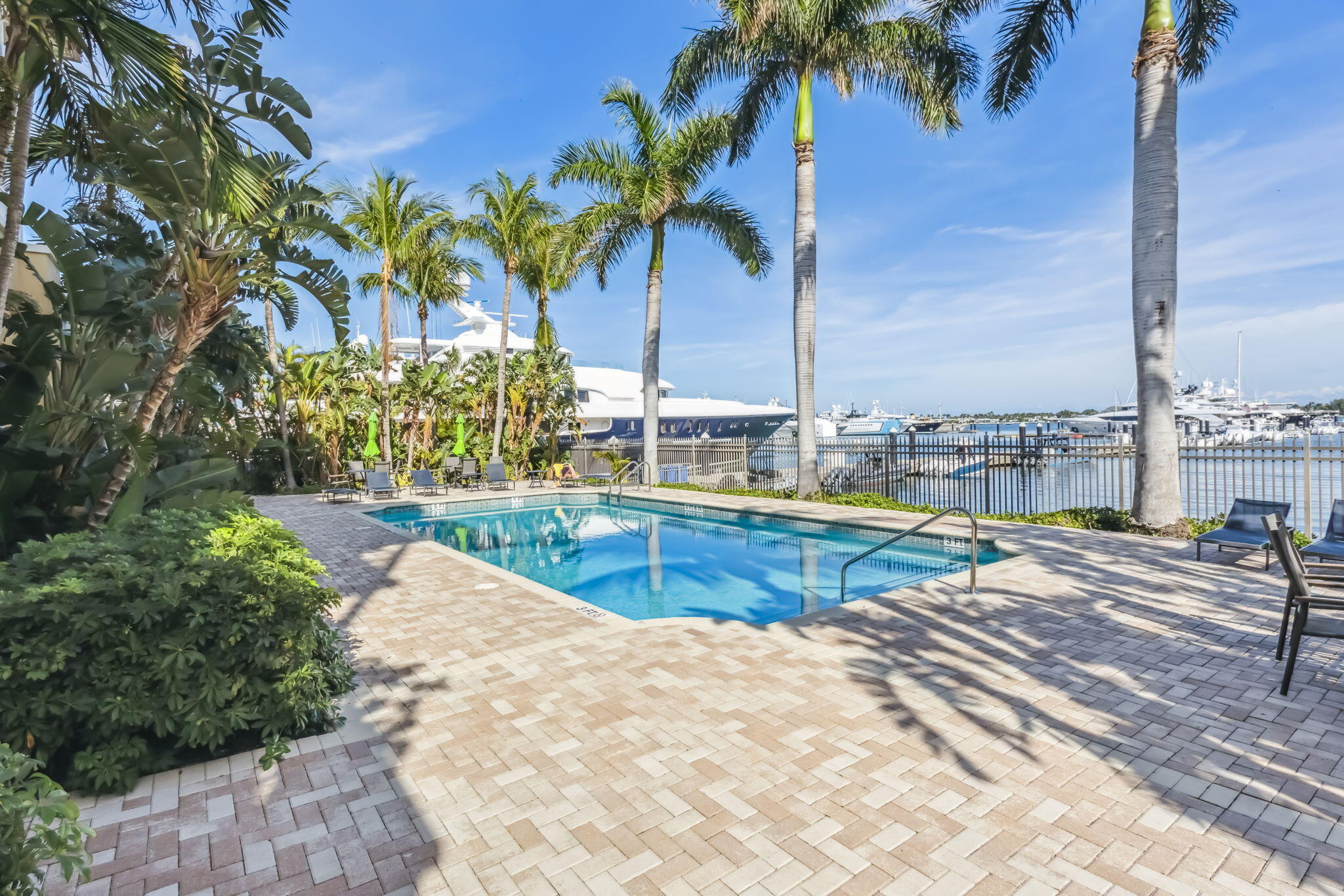 3960 N Flagler Drive 402