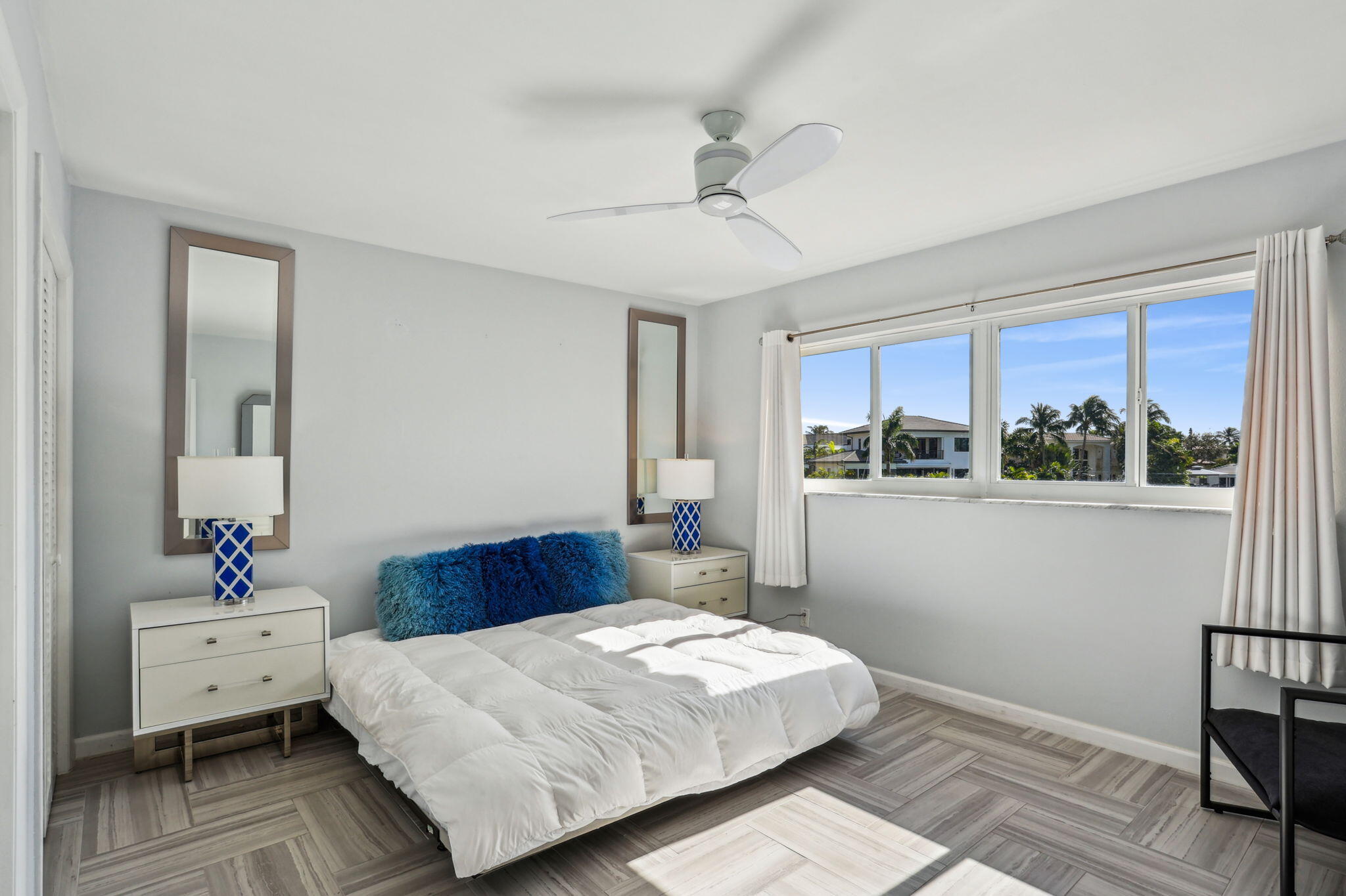 698 NE Spanish River Boulevard 24, Boca Raton Unit: 24