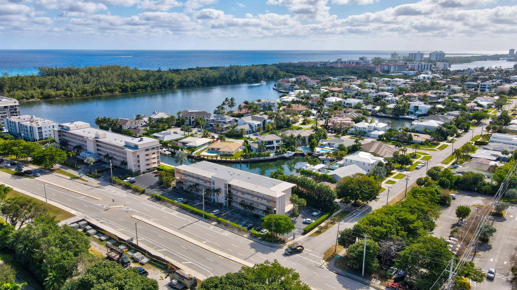698 NE Spanish River Boulevard 24, Boca Raton Unit: 24