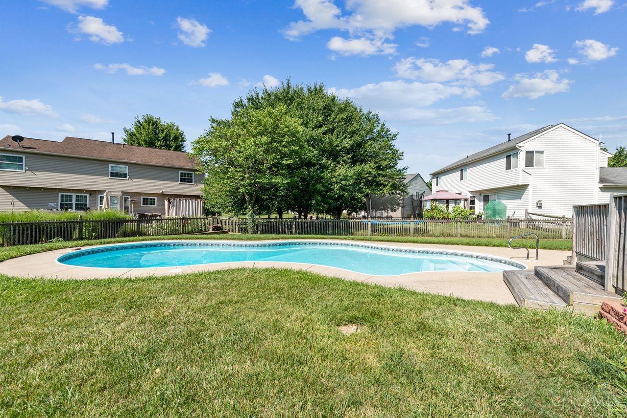 4610 Hallandale Drive