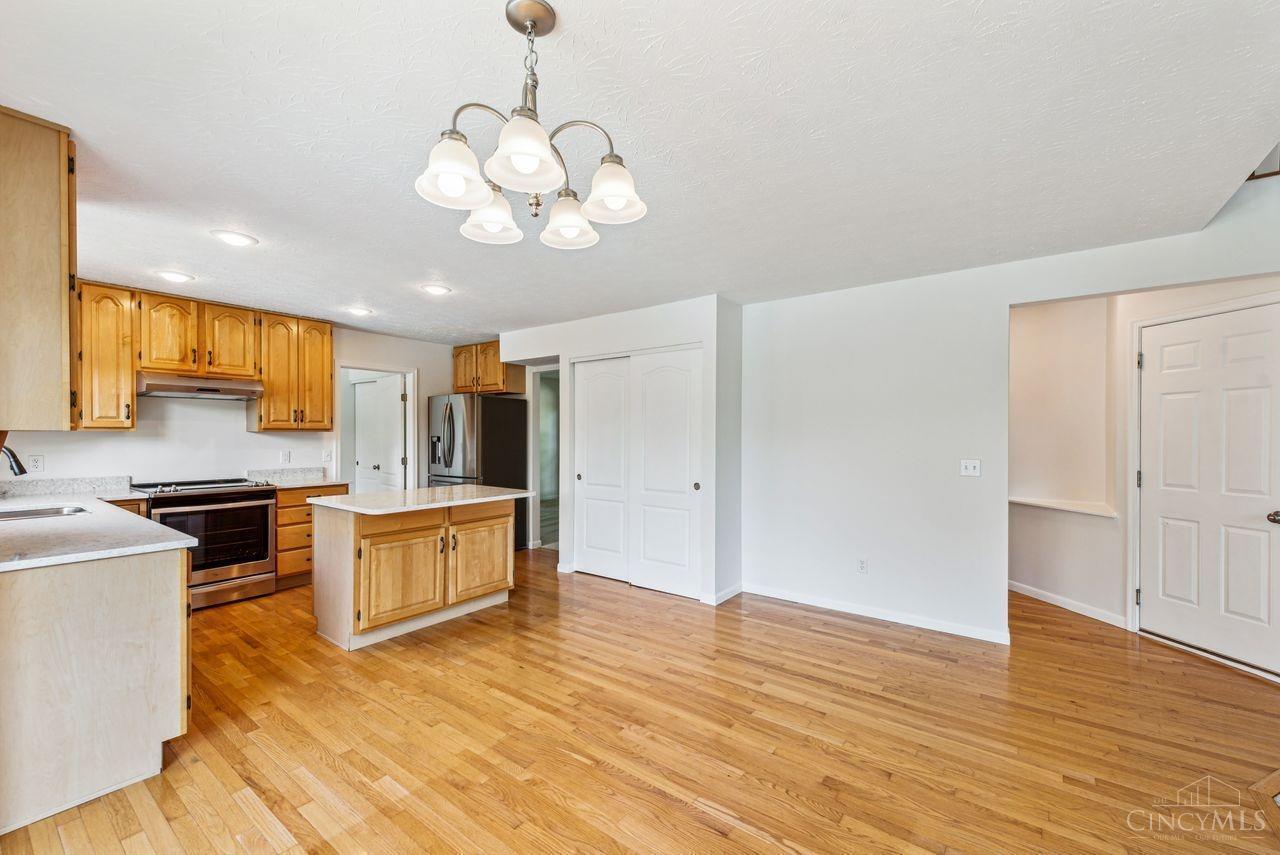 4610 Hallandale Drive