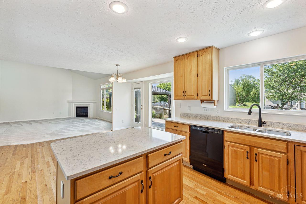 4610 Hallandale Drive