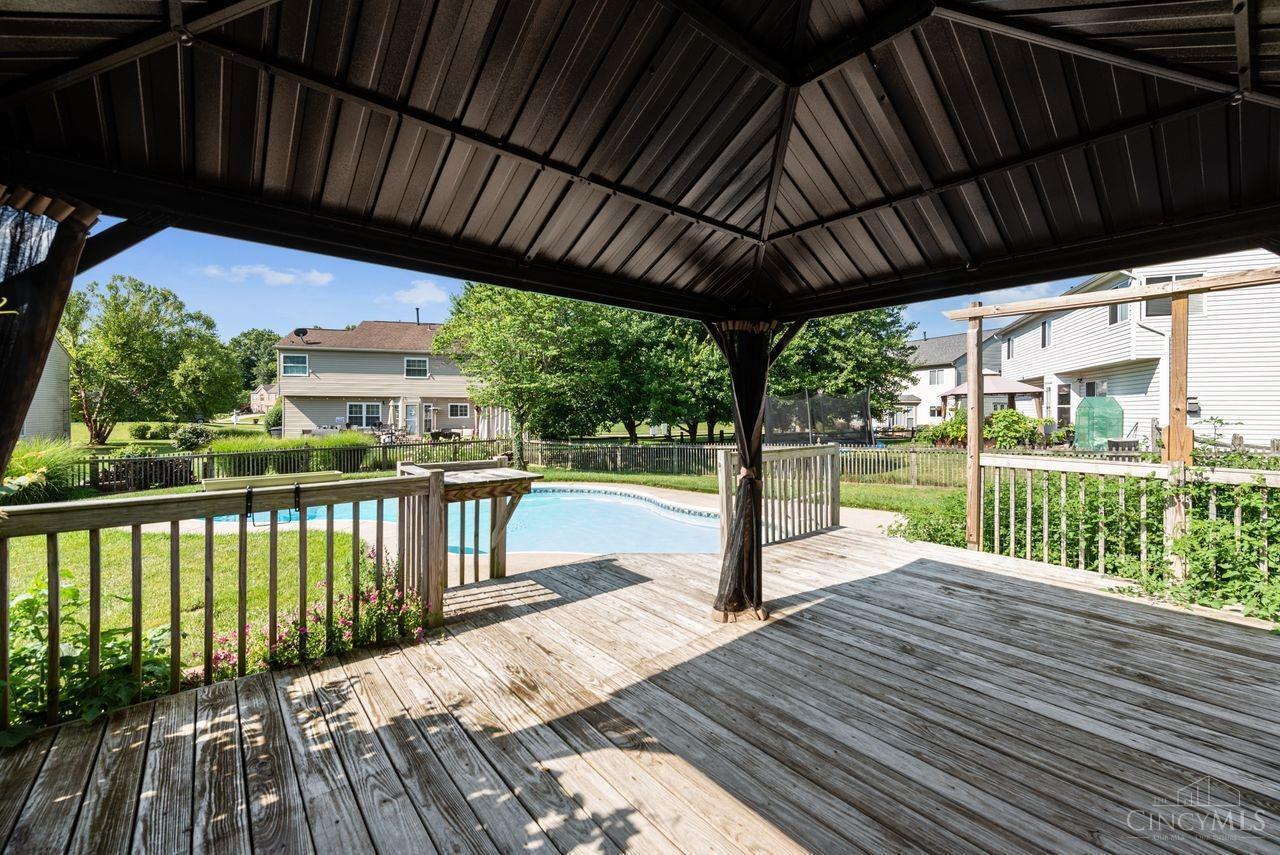 4610 Hallandale Drive