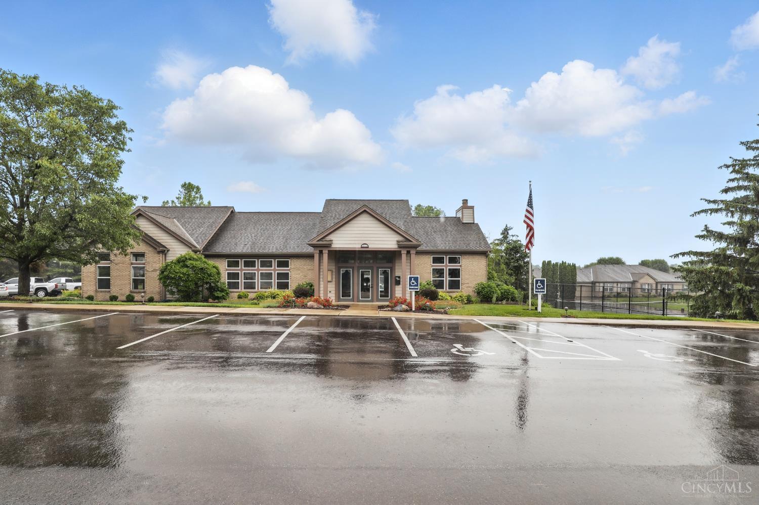 8906 Eastwind Way