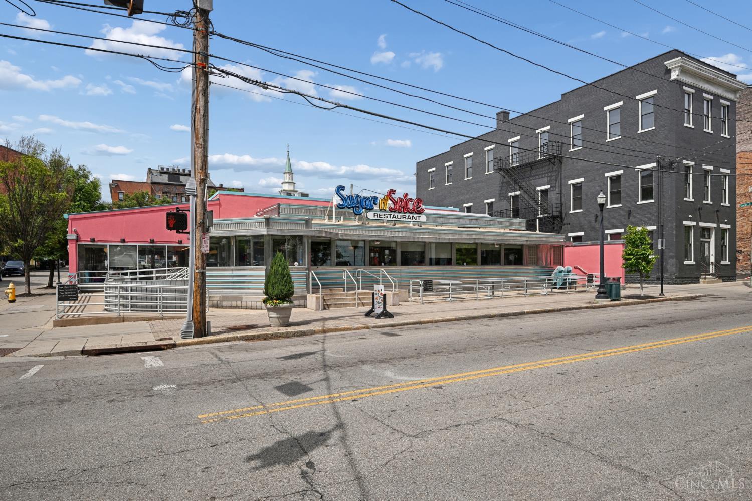 1341 Main Street 3