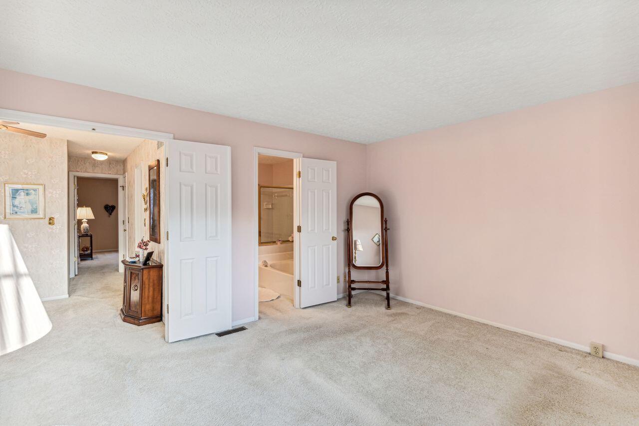 1680 Shady Cove Lane