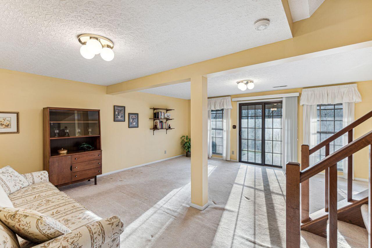 1680 Shady Cove Lane