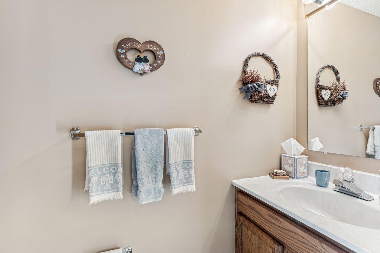 1680 Shady Cove Lane