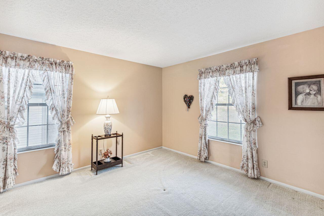 1680 Shady Cove Lane