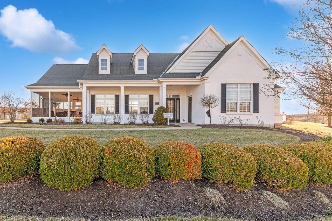 2236 Jackson Court, 300