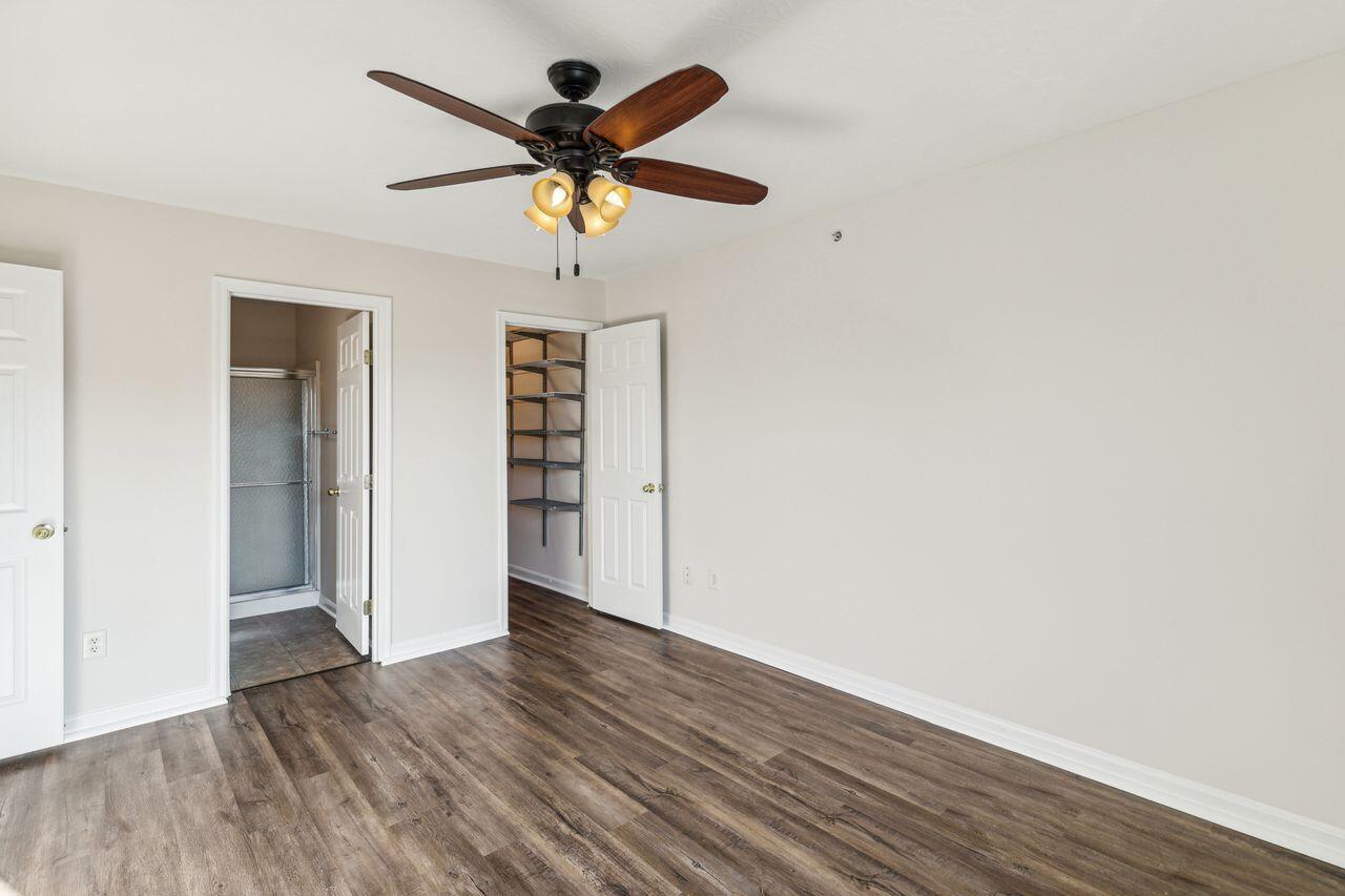 2236 Jackson Court, 300