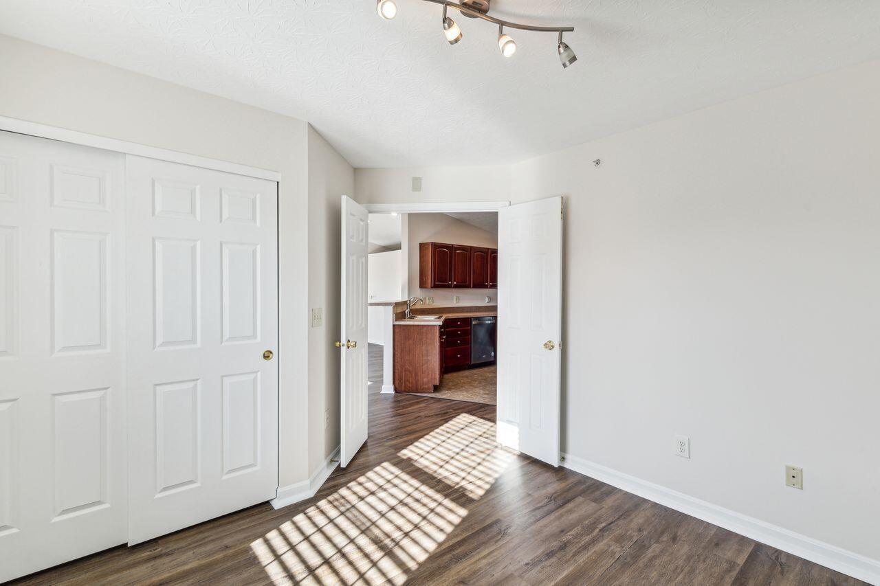 2236 Jackson Court, 300