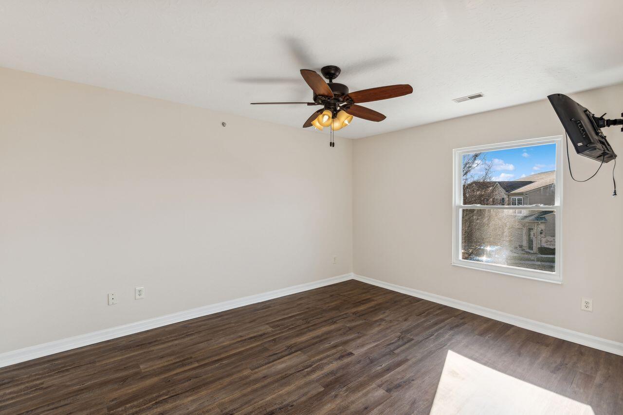 2236 Jackson Court, 300