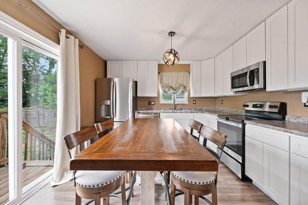 7744 Arrow wood Drive