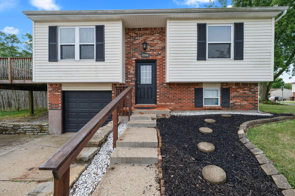 7744 Arrow wood Drive