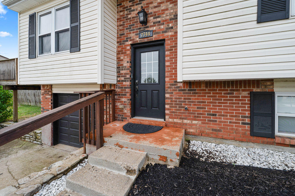 7744 Arrow wood Drive