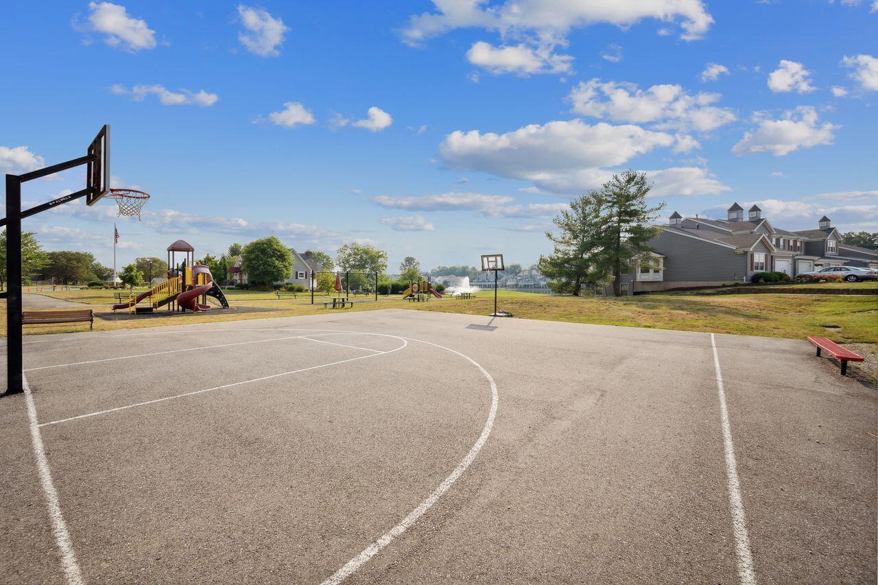 152 Saddlebrook Lane, 475