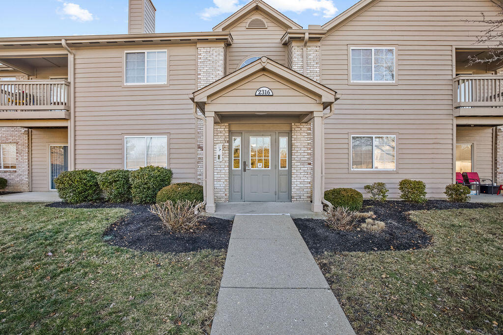 2316 Northmoor Lane, 208