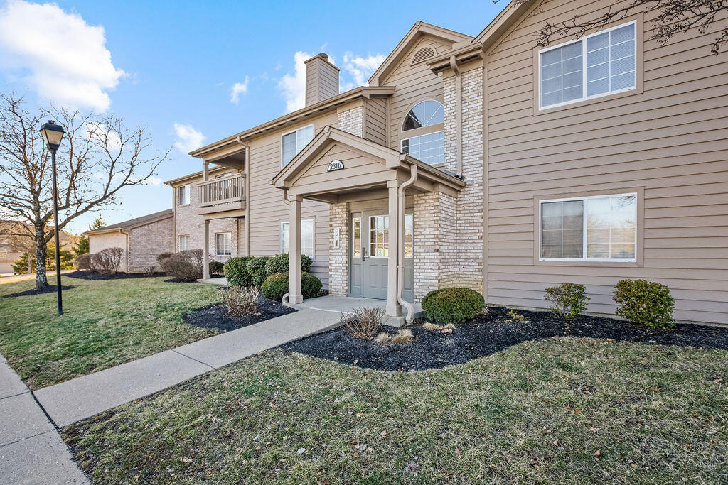 2316 Northmoor Lane, 208